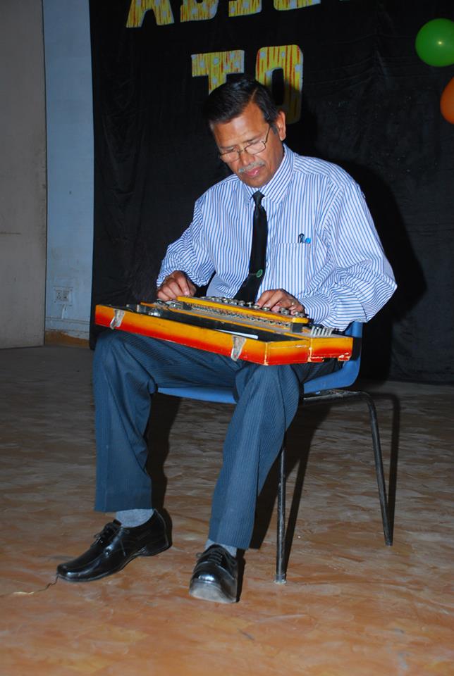 SK Lal sir playing Banjo