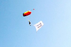 Georgian Wg Cdr Gajanand Yadav (Ajmer/1524/1986-93/PJ) IAF AKASHGANGA Team Leader jumped with PROUD TO BE GEORGIAN flag