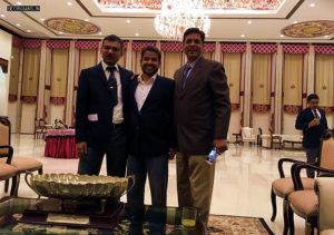 Spot The Difference between Soft & Hard Drinkers - Vijay Aggarwal, Jitender Kumar Sharma (Dr JK Sharma) & Amarjeet Malik during Drinks Hours at Georgians 86' Batch Get-together (Manekshaw Centre, Delhi Cantonment - December 15th, 2019)