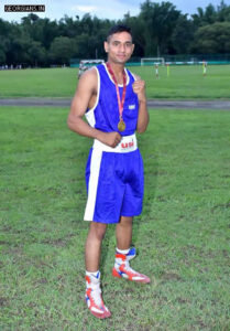 Praveen Singh received the merit card in boxing and a gold medal in boxing.