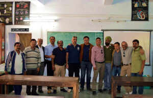 1981-88 Batch rediscovering Biology Lab to see Fluid-preserved deadly Cobra in Jars