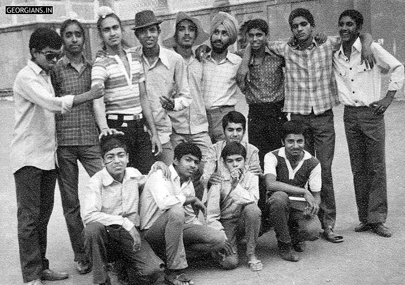 Dholpur Military School Batch 1968-75 cadets in Relax Mode