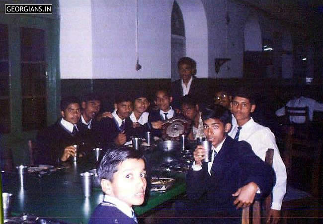 RMS Belgaum 1999 Class Having Dinner with Cock House Trophy