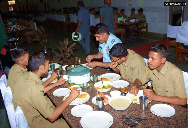 Ajmer Georgian Aviator Jitender Sangwan dining with School Prefects