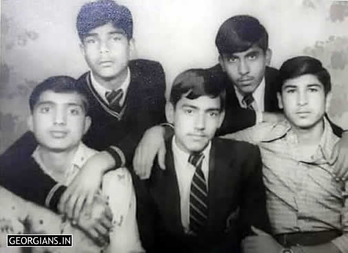Surinder Malik, Sanjay Kahol, Rajan Mankotia, Lal Singh & Hardev Singh at Chail Bazaar in 1980